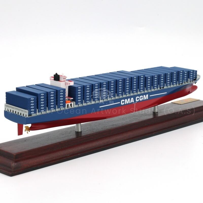 45cm 海上コンテナ船 CMA CGM 完成品 模型 船舶鑑賞用 45cm 海上コンテナ船 CMA CGM 完成品 模型の通販 by K's｜ラクマ